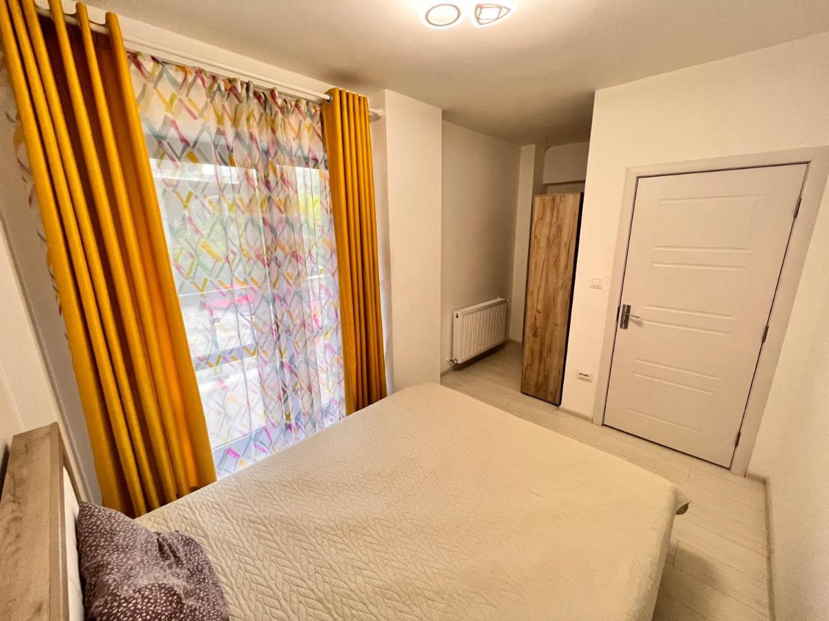 2 Rooms Apartment Airy & Bright Relax 이아시 외부 사진