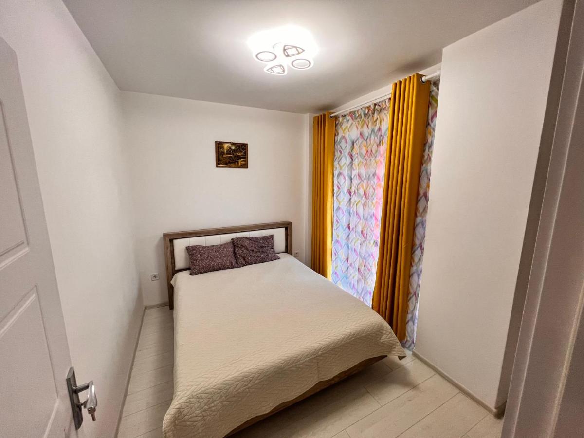 2 Rooms Apartment Airy & Bright Relax 이아시 외부 사진